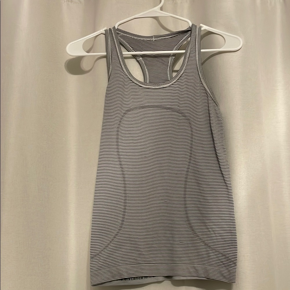 Lululemon Swiftly Tech Racerback White Black Striped Top Womens 4 Tank Stretch